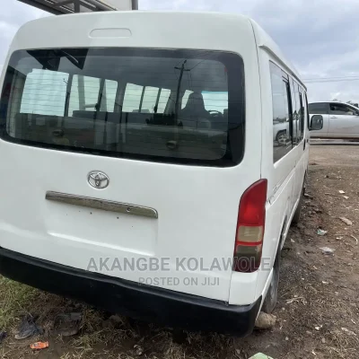 🚐 2012 Toyota Grand HiAce Spacious Van | Available in Ibadan - Low Mileage Family Vehicle