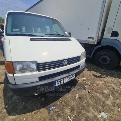 🚐 2004 Volkswagen Transporter | Spacious Van in Amuwo-Odofin - Low Mileage & Reliable