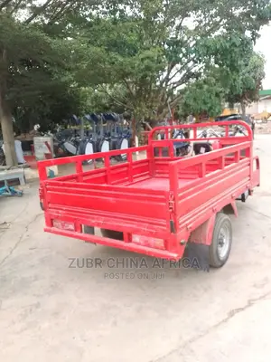 🏍️ 2023 Motorcycle for Sale in Lagos | Low Mileage, Custom Features & Warranty - Image 5