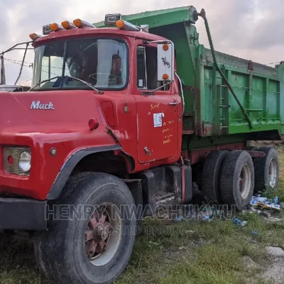 🚛 Mack R Model Tipper Truck | Available in Apapa - Strong Performance & Well-Maintained