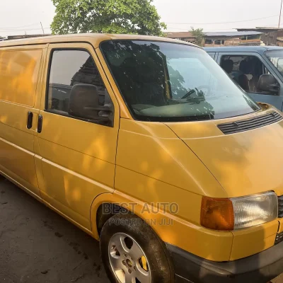 🚐 Volkswagen Transporter Versatile Van | Available in Lagos - Spacious, Low Mileage