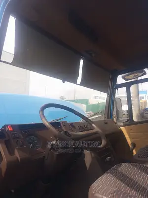🚍 2023 Mercedes Benz Bus 609D | Spacious & Wheelchair Accessible in Amuwo-Odofin - Image 6