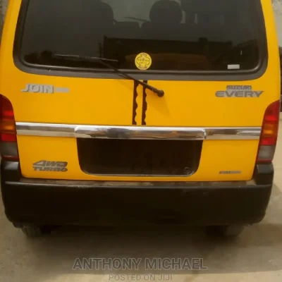 🚐 Suzuki Every Compact Van for Sale in Lagos - Low Mileage & Reliable