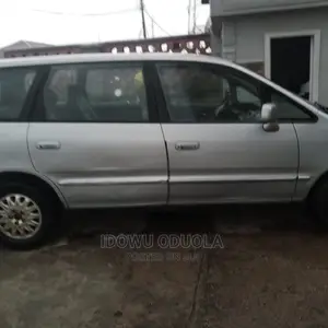 🚐 Honda Odyssey Family Minivan | Available in Lagos - Low Mileage & Well-Maintained - Image 3