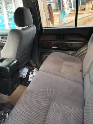 🚙 2003 Nissan Pathfinder AWD SUV | Spacious Family Vehicle in Lagos - Excellent Condition - Image 4