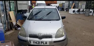 🚗 2003 Toyota Yaris Gray Sedan | Low Mileage in Lagos - Reliable Daily Driver