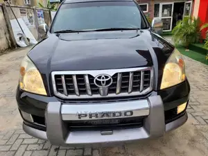 🚙 Toyota Land Cruiser Prado 2005 | Spacious Family SUV in Ajah - Low Mileage & Reliable - Image 5