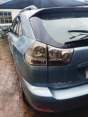 🚙 2005 Lexus RX 300 XE SUV | Family-Friendly in Calabar - Well-Maintained & Spacious - Image 4