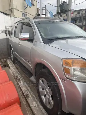 🚙 2008 Nissan Armada Spacious SUV | Available in Surulere - Family-Friendly Features - Image 3