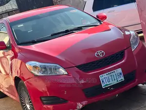 🚗 2009 Toyota Matrix Reliable Compact Car | Test Drive in Oyo - Well-Maintained & Spacious