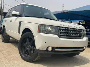 🚙 Land Rover Luxury SUV | Available in Garki II Abuja - Low Mileage & Well-Maintained - Image 4
