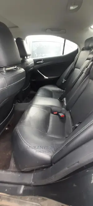 🚗 Lexus Reliable Sedan for Sale | Test Drive in Ikeja - Low Mileage, Great Features - Image 2