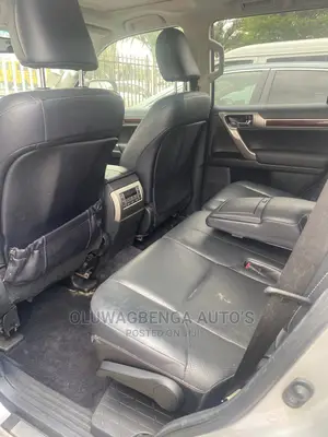 🚙 2010 Lexus GX 460 Family SUV | Available in Lagos - Spacious & Reliable - Image 5