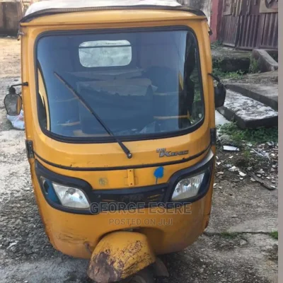 2010 TVS Apache 160 4V | Excellent Condition in Ikorodu - Low Mileage & Efficient