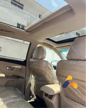 🚙 2011 Toyota Venza V6 Crossover | Available in Lekki - Spacious, Low Mileage - Image 3