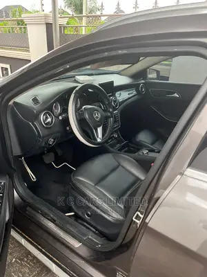 ๐ Mercedes-Benz Stylish GLA 250 | Available in Benin City - Low Mileage, Great Condition - Image 5