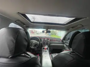🚗 2018 Lexus IS Luxury Sedan | Available in Port Harcourt - Low Mileage, Well-Maintained - Image 3