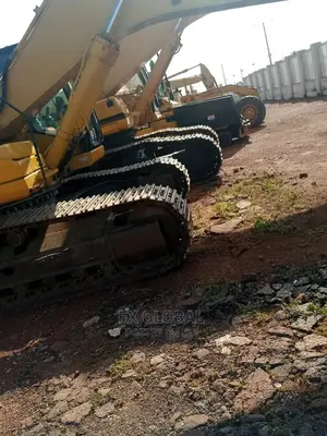 🚜 Caterpillar Heavy-Duty Bulldozer | Ready for Work in Lagos - Full Warranty & Financing Available - Image 4