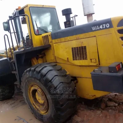 🚜 Komatsu WA 2010 Payloader | Available in Uyo - Powerful & Well-Maintained