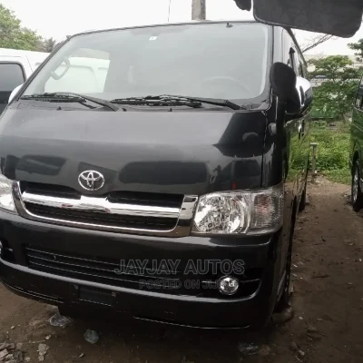 🚐 2013 Toyota HiAce Van for Sale in Lagos - Spacious, Reliable, and Affordable