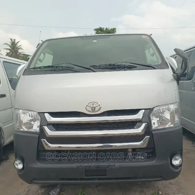 🚐 Toyota HiAce Reliable Commercial Van | Available in Lagos - Economical & Well-Maintained