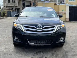 🚙 2013 Toyota Venza Limited AWD | Available in Alimosho - Spacious & Well-Maintained