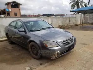 🚗 Toyota Dependable Sedan | Available in Lagos - Low Mileage & Well-Maintained - Image 4