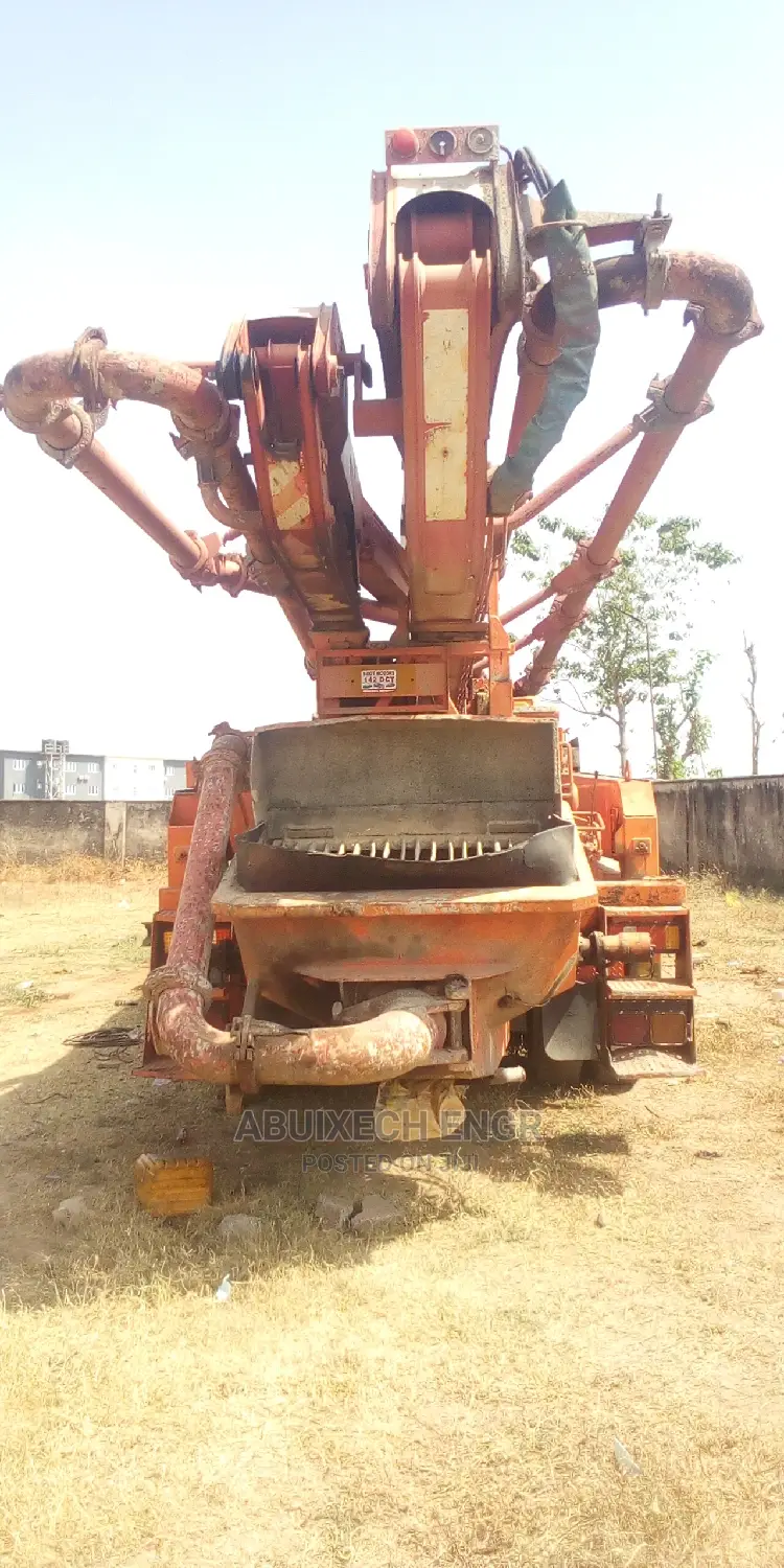 🚧 Daewoo Efficient Concrete Pump | Available in Abuja - Compact Design & Easy Maintenance