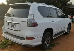 🚙 2011 Lexus GX 460 Premium SUV | Spacious Family Vehicle in Lagos - Low Mileage & Reliable - Image 5