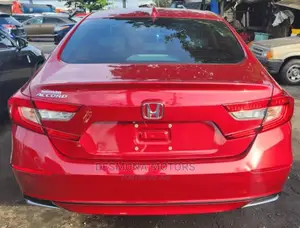 🚗 2018 Honda Accord EX Sedan | Available in Lagos Apapa - Low Mileage & Comfortable - Image 3