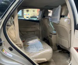🚗 2012 Lexus RX Family SUV | Available in Lagos - Low Mileage & Reliable - Image 3
