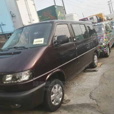 🚐 Volkswagen Transporter 2006 Model | Available in Apapa - Low Mileage & Spacious