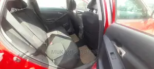 🚗 2009 Pontiac Vibe Compact Car | Available in Lagos - Well-Maintained & Spacious - Image 5