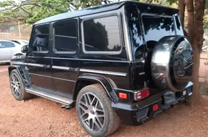 🚙 Mercedes-Benz Luxury SUV | Available in Abuja - Low Mileage & Powerful Performance - Image 4