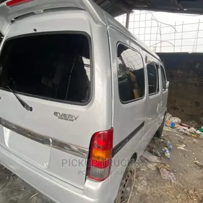 🚐 Suzuki Every Family Van for Sale in Lagos Mushin - Spacious & Well-Maintained