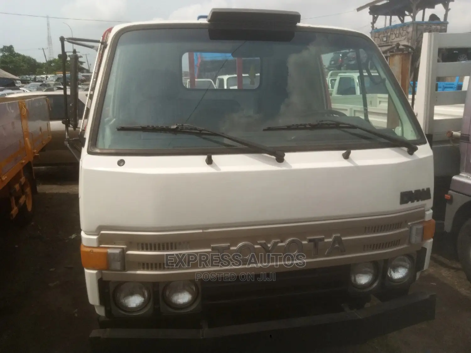 🚗 Classic Toyota Station Wagon | Available in Lagos - Well-Maintained & Reliable
