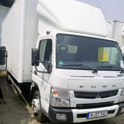 🚚 Mitsubishi Fuso 2013 Heavy-Duty Truck | Available in Lagos - Custom-Fitted & Reliable