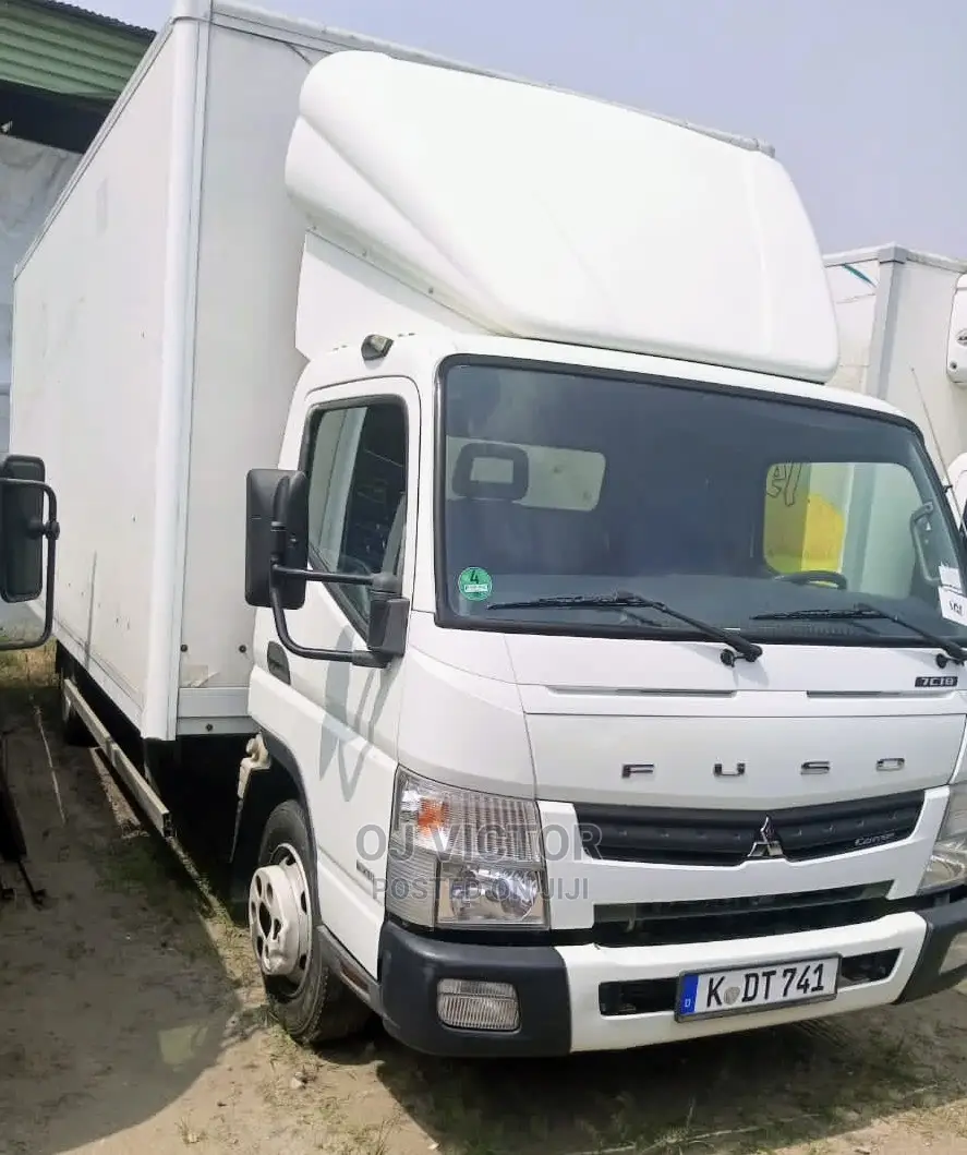 🚚 Mitsubishi Fuso 2013 Heavy-Duty Truck | Available in Lagos - Custom-Fitted & Reliable
