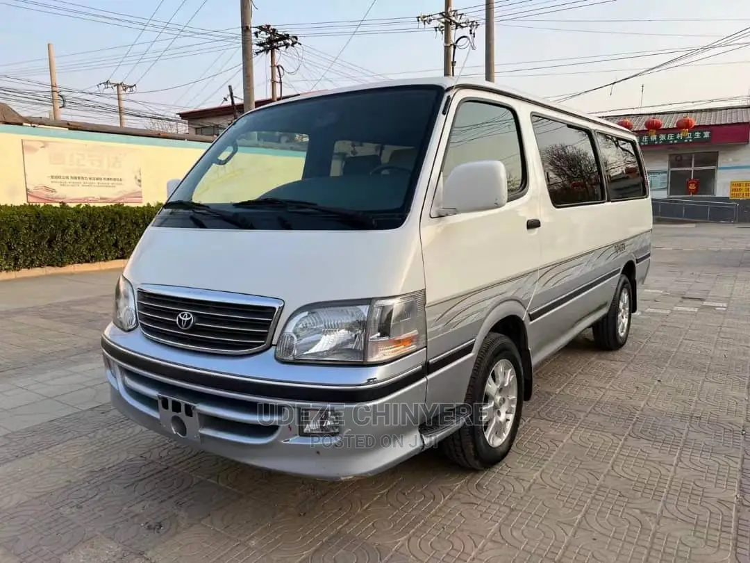 🚐 2005 Toyota HiAce Reliable Van | Available in Lagos - Low Mileage & Spacious