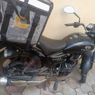🚗 Twinco Eagle Black Sedan for Sale in Lagos - Low Mileage, Excellent Condition