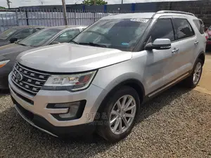 🚙 2016 Ford Explorer Family SUV | Available in Ikeja - Spacious & Well-Maintained - Image 5