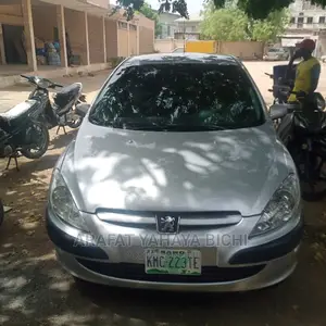 🚗 2005 Peugeot 307 Automatic | Available in Lagos - Low Mileage & Reliable - Image 3