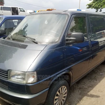 🚐 Volkswagen Reliable Transporter | Available in Amuwo-Odofin - Spacious Cargo Area