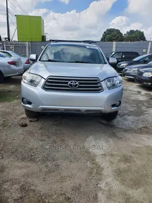 🚙 Toyota Dependable SUV | Available in Lagos - Low Mileage Family Vehicle
