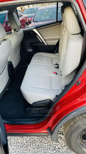 🚙 2015 Toyota RAV4 SUV | Available in Lokogoma - Well-Maintained & Spacious - Image 4