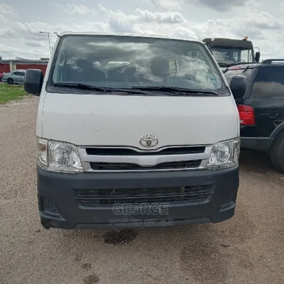 🚐 2013 Toyota HiAce Van | Available in Lagos - Low Mileage & Spacious