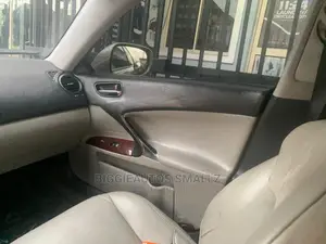 🚗 2008 Lexus IS250 Sedan | Available in Obio-Akpor - Well-Maintained & Feature-Rich - Image 5