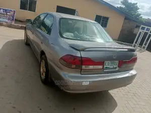 🚗 2001 Honda Accord for Sale | Located in Lagos - Low Mileage, Reliable Ride - Image 4