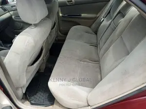🚗 2006 Toyota Camry | Spacious Family Sedan in Amuwo-Odofin - Low Mileage & Reliable - Image 4