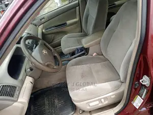 🚗 2006 Toyota Camry | Spacious Family Sedan in Amuwo-Odofin - Low Mileage & Reliable - Image 5